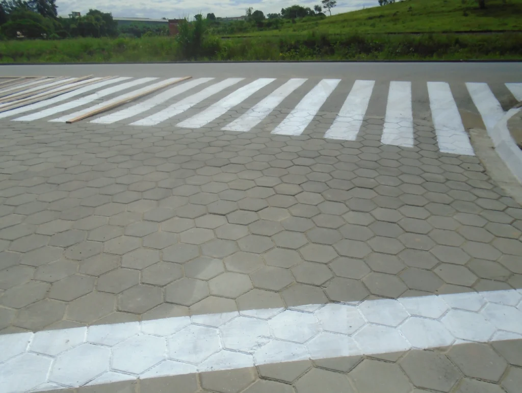 RUA DR. JOSE NICOLAU MILEO, VILA ANGELINA - GUARATINGUETÁ 7