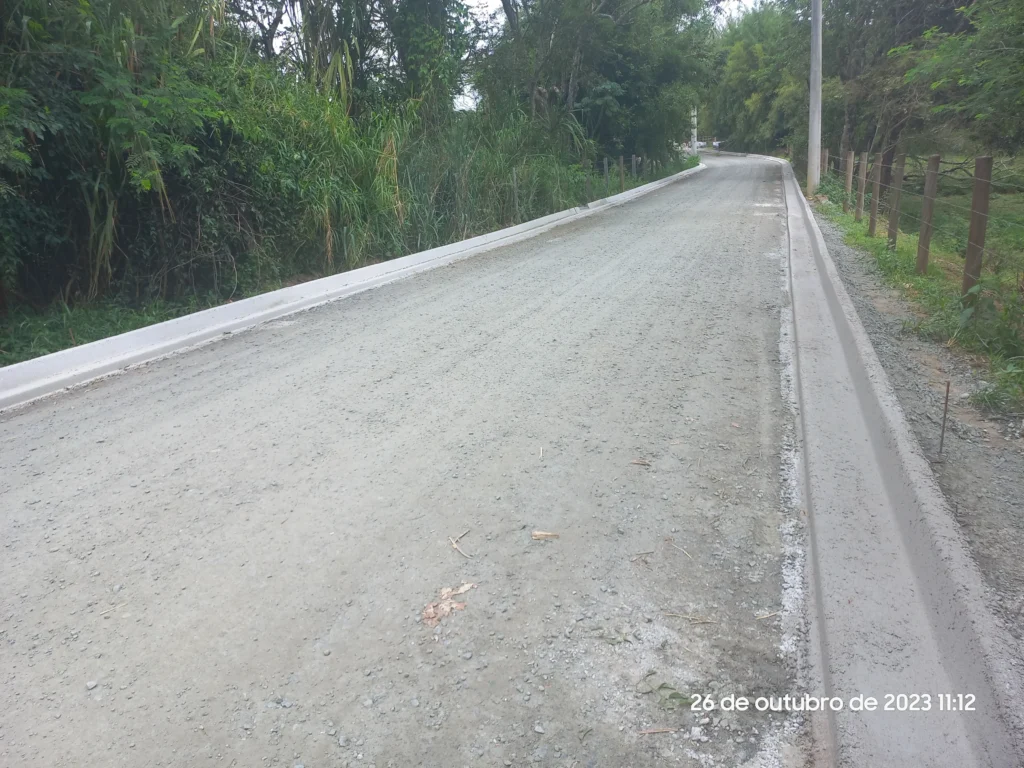 PAVIMENTAÇÃO COM BLOQUETES SEXTAVADOS 2