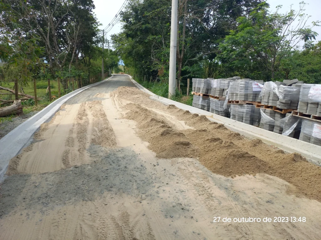 PAVIMENTAÇÃO COM BLOQUETES SEXTAVADOS 3